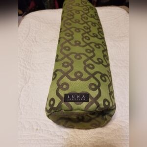 LUNA TEXTILES green quilted printed wine bag 15 inches